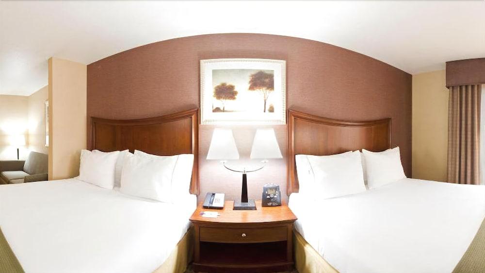 Holiday Inn Express Hotel & Suites Willows By Ihg Екстериор снимка