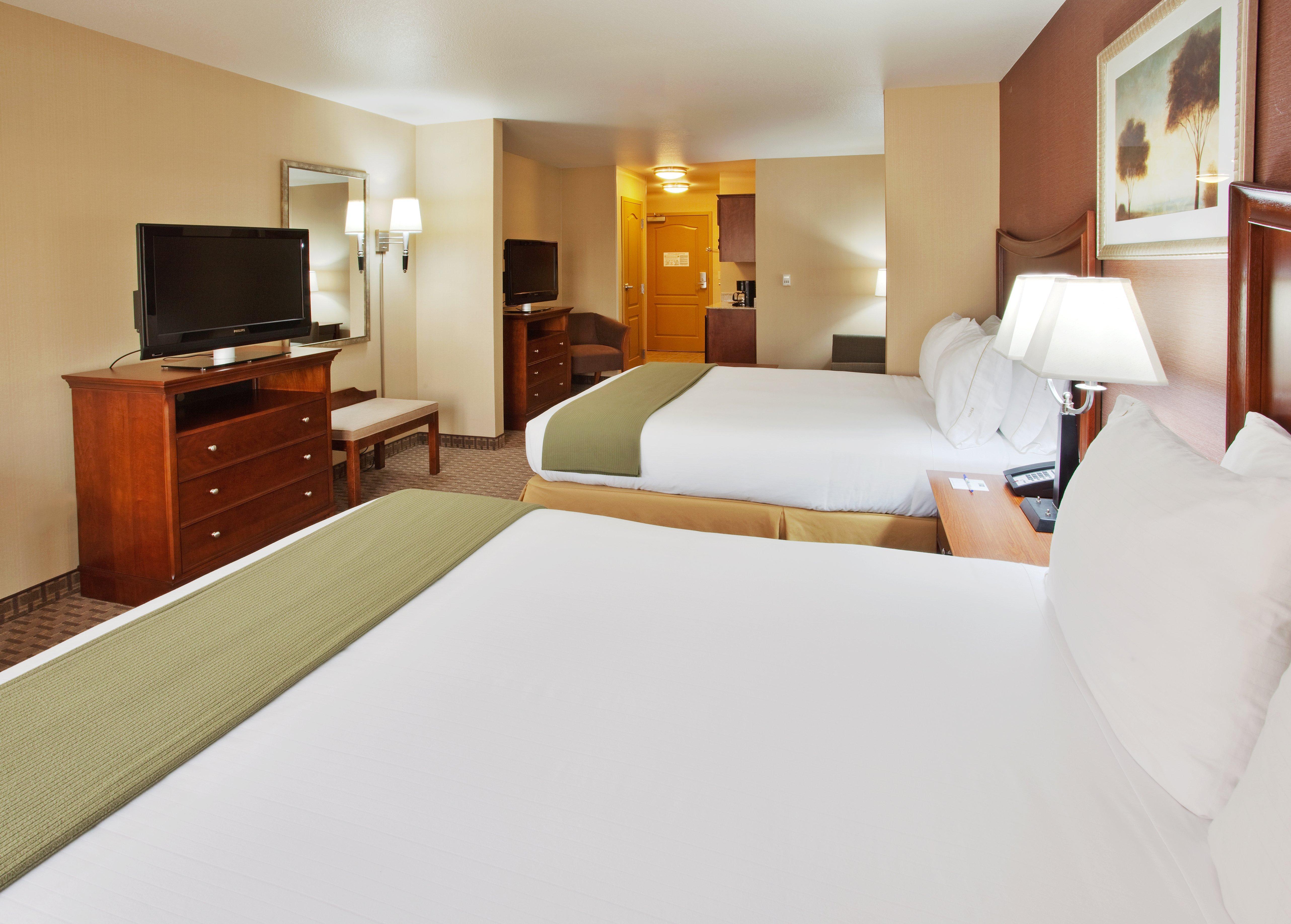 Holiday Inn Express Hotel & Suites Willows By Ihg Стая снимка
