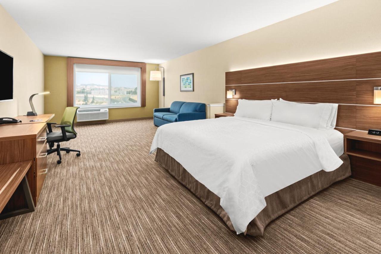 Holiday Inn Express Hotel & Suites Willows By Ihg Екстериор снимка