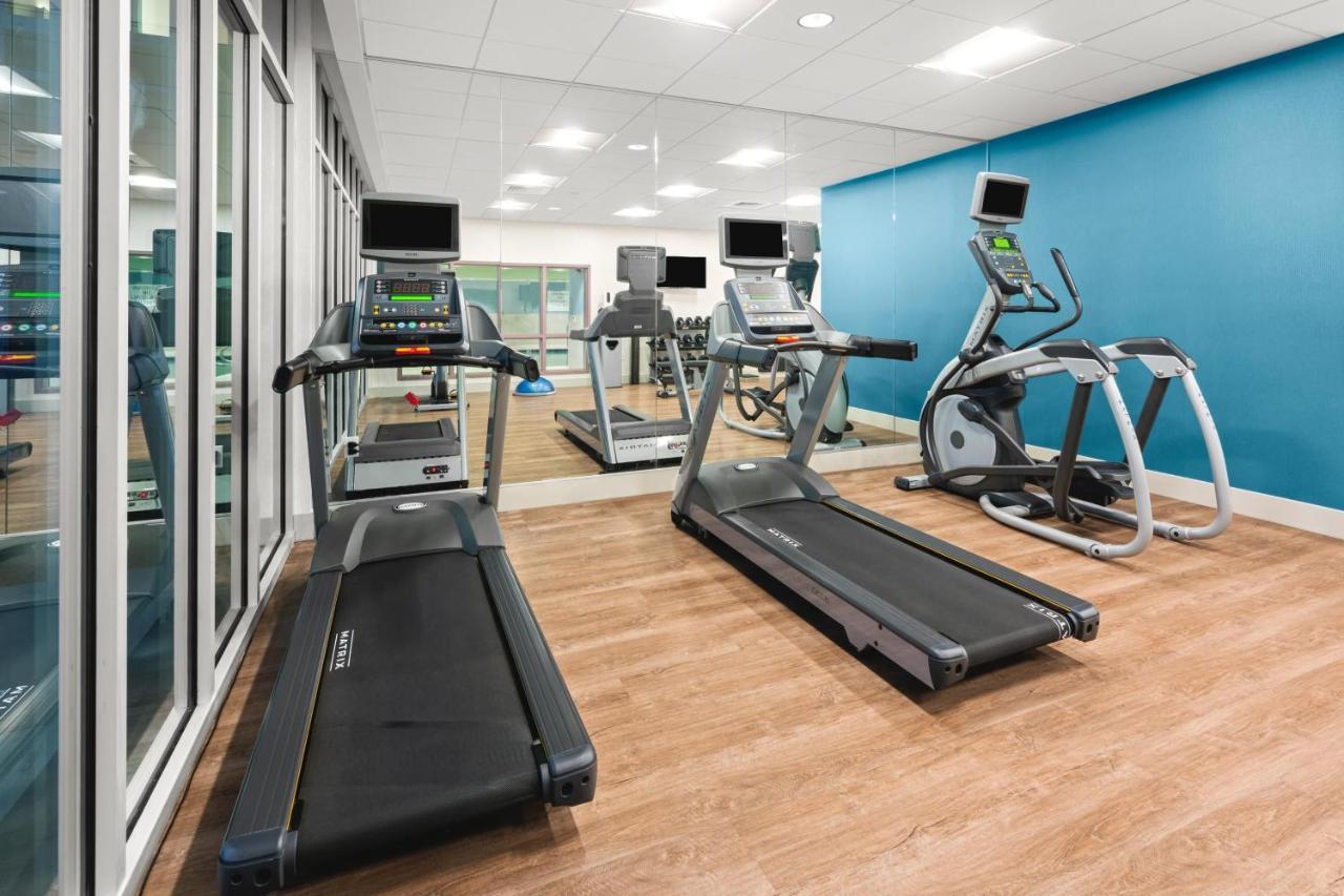 Holiday Inn Express Hotel & Suites Willows By Ihg Екстериор снимка